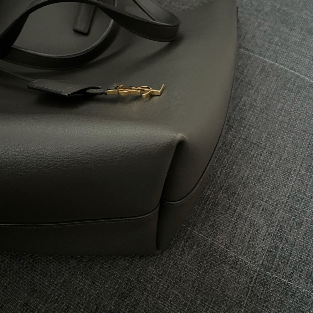 YSL Yves Saint Laurent grey tote with pouch - Picture 5 of 16